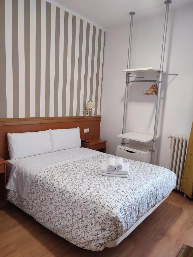 Hostal Salome Мадрид Экстерьер фото
