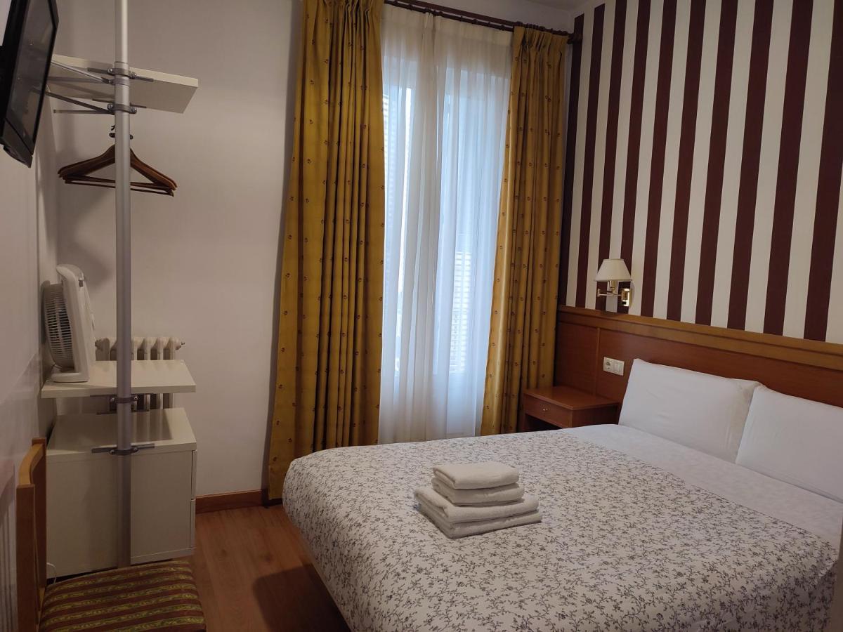 Hostal Salome Мадрид Экстерьер фото