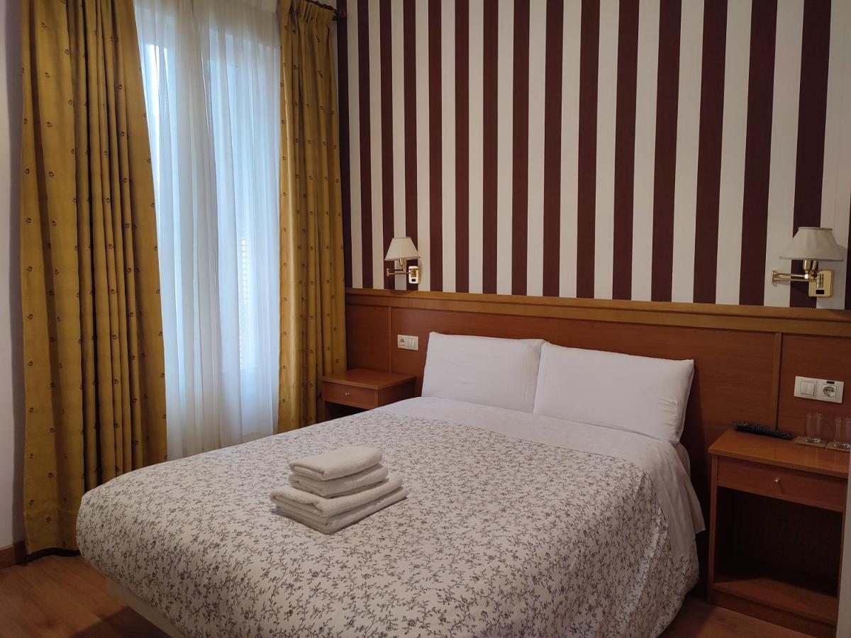 Hostal Salome Мадрид Экстерьер фото