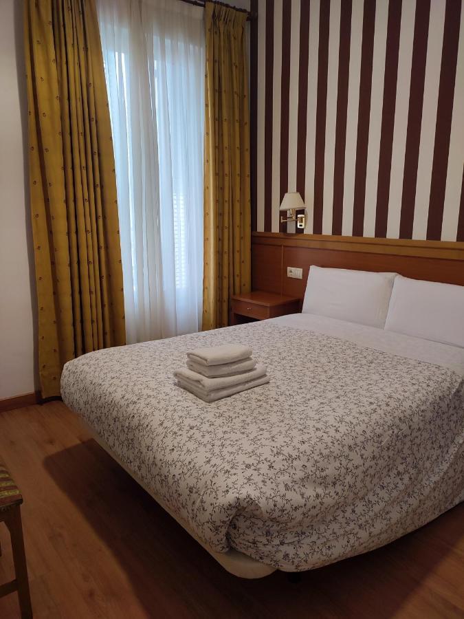 Hostal Salome Мадрид Экстерьер фото