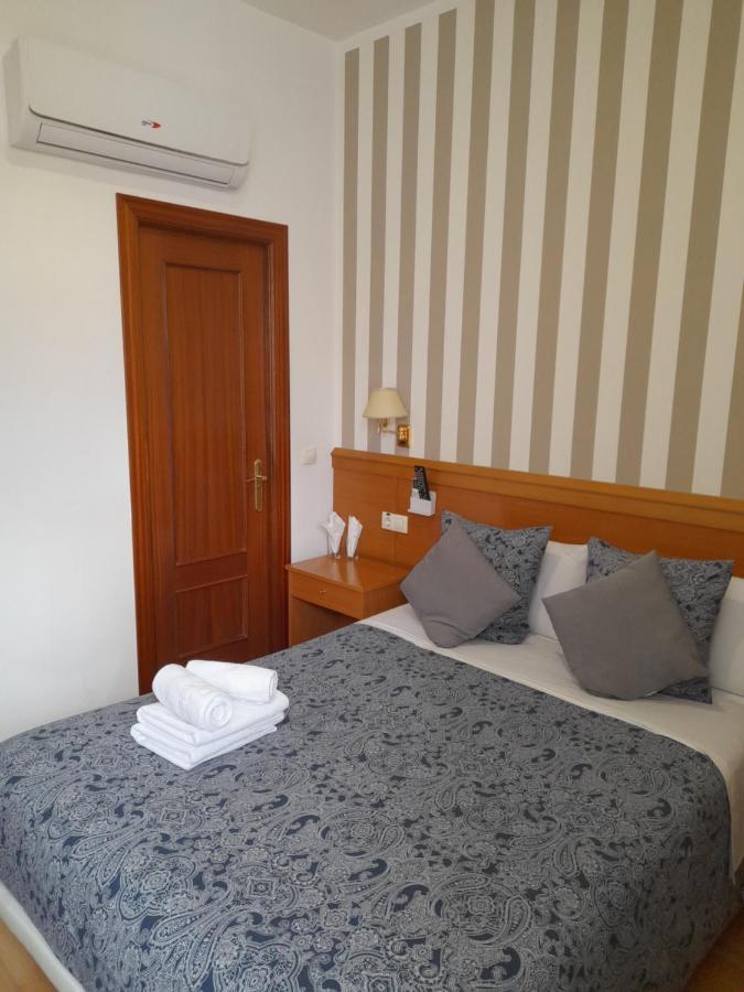 Hostal Salome Мадрид Экстерьер фото