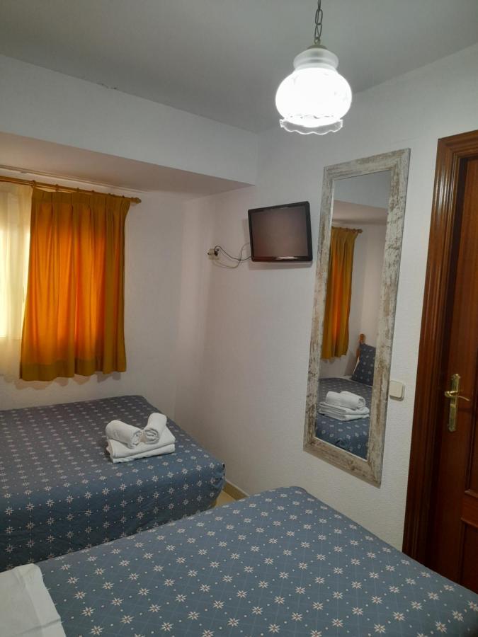 Hostal Salome Мадрид Экстерьер фото